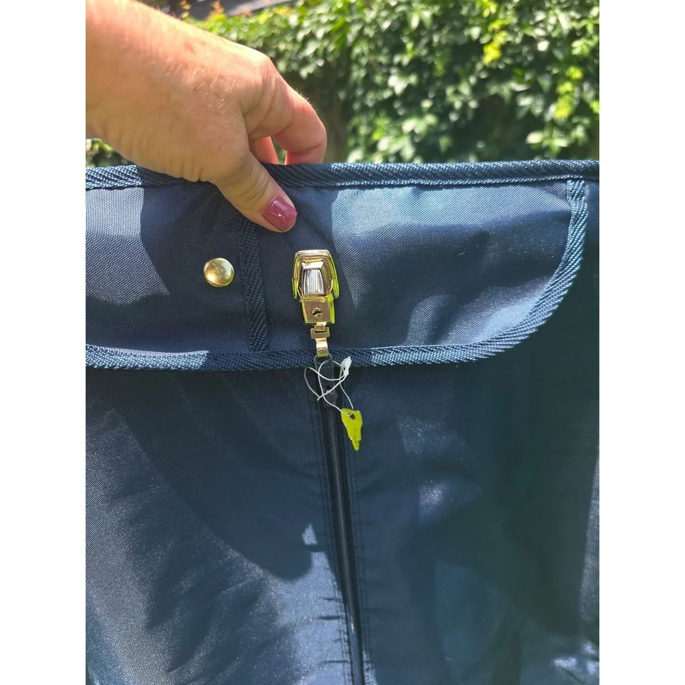 Pierre Cardin Navy Blue Foldable Garment Bag Travel Suit Carrier Gold Hardware
